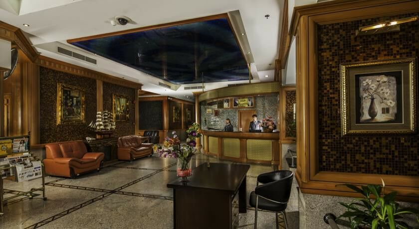 Taj Plaza Hotel Манама Экстерьер фото